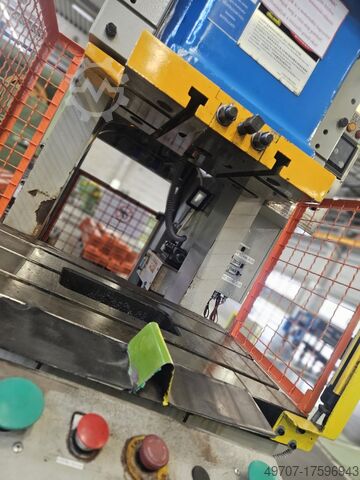 Precisie excenterpers APA 60 ton SHENZEN HONGER APA 60 60tone