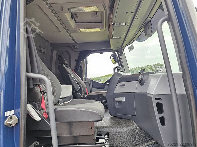 Standaard trekker RENAULT C 440 T 440 LOW ROOF