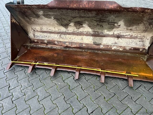 Standaard bak  Klappschaufel 4 in 1 Schaufel / Zettelmeyer / Volv