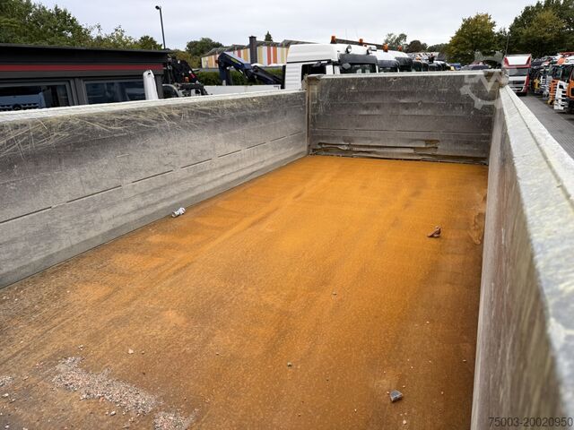 Autocamion basculant tridirecțional Mercedes-Benz Arocs 3246K 8X4 Meiller