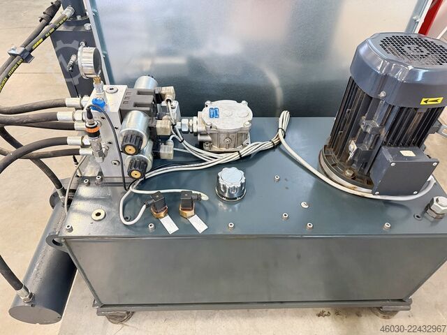 Briketpresse med transportsnegl WEIMA C 150