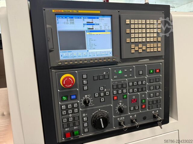 CNC svarv- och fräscenter DOOSAN Puma 300B