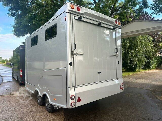 Veewagen Steinsberger 3 Pferde mit Bett Modell derfaller