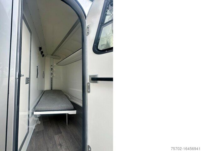 Veewagen Steinsberger 3 Pferde mit Bett Modell derfaller