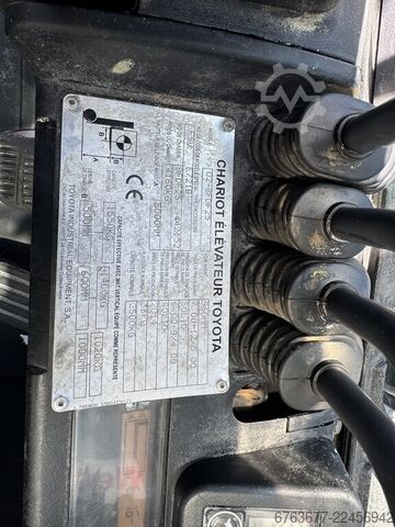 Toyota 02-8FDF25 Tripla 500 szabademelés / oldalmozgató / villapozícionáló Dízel 2014 TOYOTA 02-8FDF25 Triplo 500 Freelift / Sideshift / Vorkversteller Diesel 2014