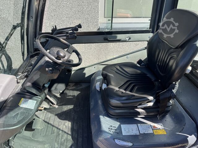 Toyota 02-8FDF25 Tripla 500 szabademelés / oldalmozgató / villapozícionáló Dízel 2014 TOYOTA 02-8FDF25 Triplo 500 Freelift / Sideshift / Vorkversteller Diesel 2014