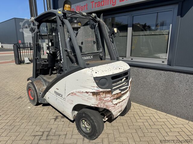 LINDE H30D-01 Triplo 465 Freelift / Sideshift / 4e Functie VW Diesel 2006