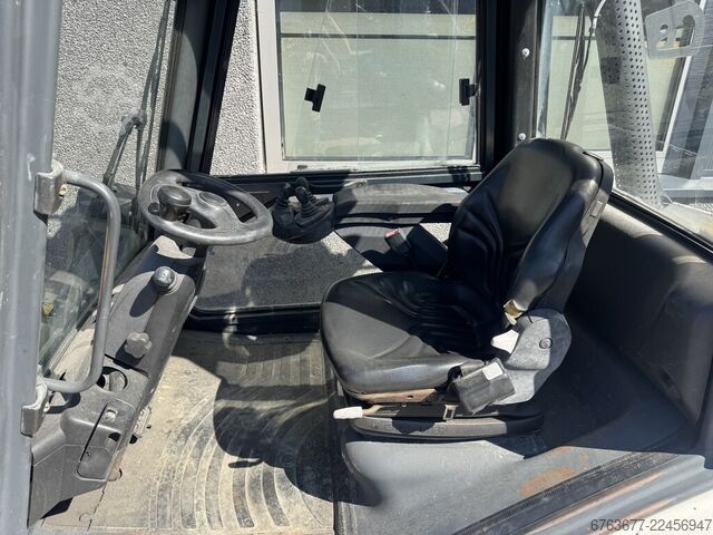  LINDE H30D-01 Triplo 465 Freelift / Sideshift / 4e Functie VW Diesel 2006