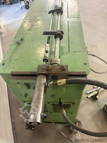 Doornbuigmachine pijpen buig machine Veenstra Doornbuigmachine