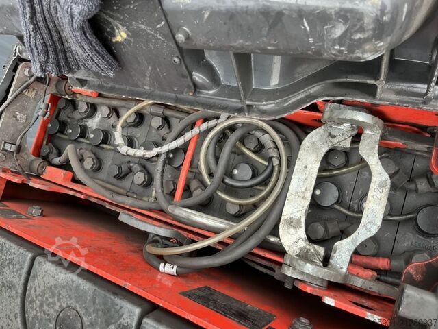 Tow Tractor Linde P30