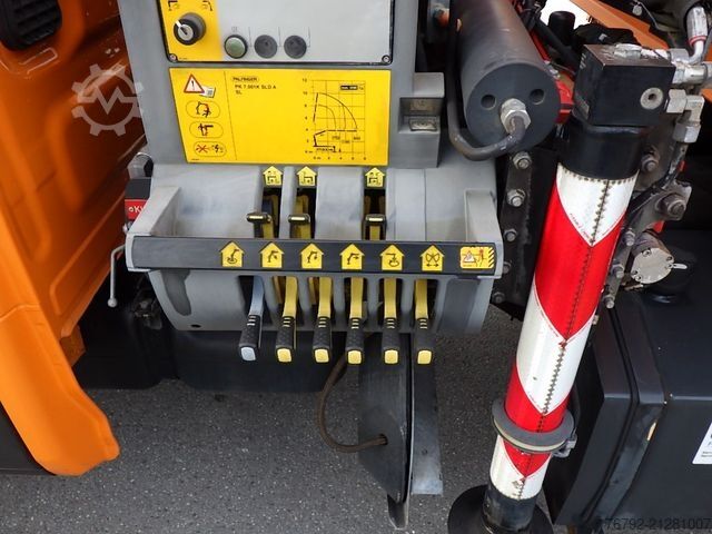 Three-way tipper van IVECO 70 C 18 DoKa/Kipper/Palfinger Kran/Greifer/2xAHK