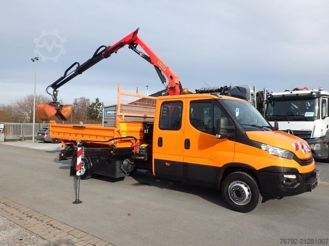 Three-way tipper van IVECO 70 C 18 DoKa/Kipper/Palfinger Kran/Greifer/2xAHK