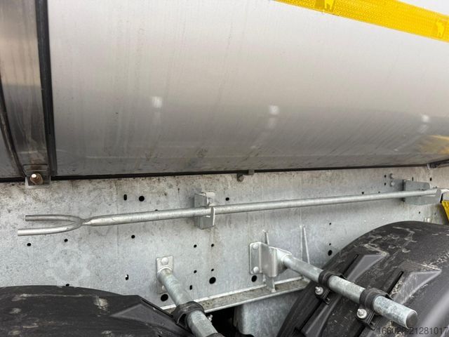 Tipper semitrailer SCHMITZ CARGOBULL Thermomulde 24m³  isoliert