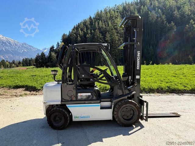 Diesel vorkheftruck UniCarriers YG1D2A30Q