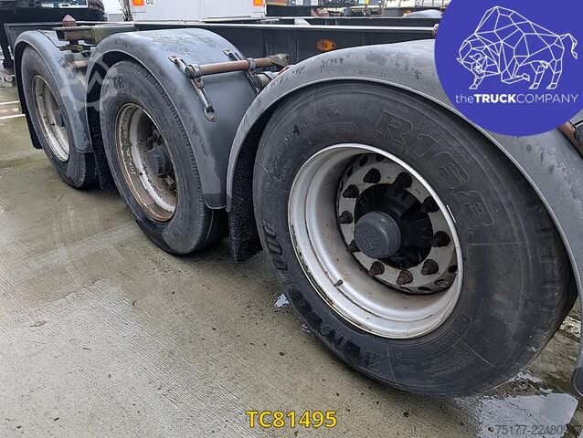 Containervervoer Turbos Hoet Tank chassis Gooseneck
