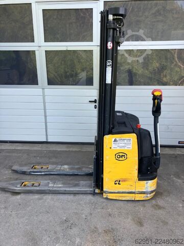 Handmatige stapelaar OM CL 10,5AC