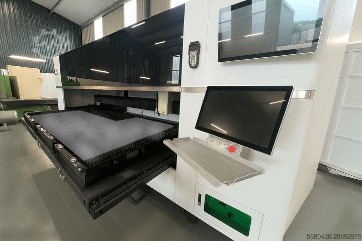 Lasersnijmachine FEC Automation XRS315 3kw fiber laser