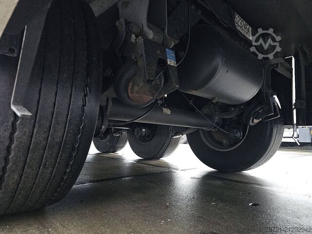 Refrigerated/frozen transport SCHMITZ SKO 24