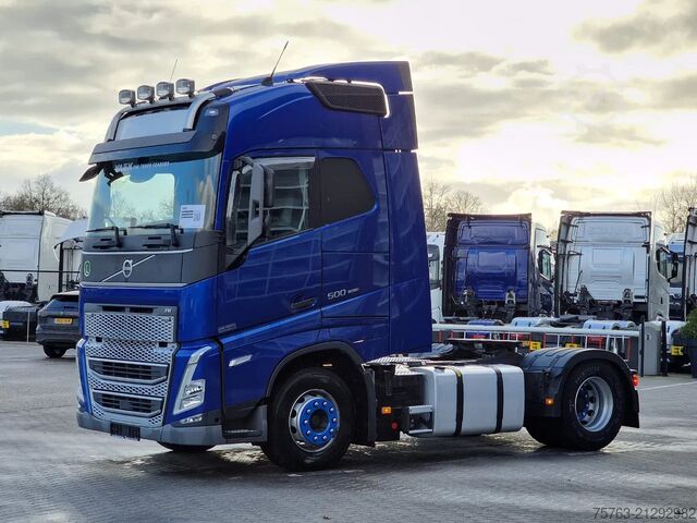 Standaard-SZM Volvo FH 13.500 Globetrotter 4x2 - I Parkcool - Full ...