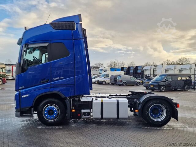 Standaard-SZM Volvo FH 13.500 Globetrotter 4x2 - I Parkcool - Full ...