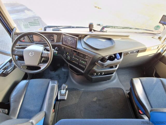 Standaard-SZM Volvo FH 13.500 Globetrotter 4x2 - I Parkcool - Full ...