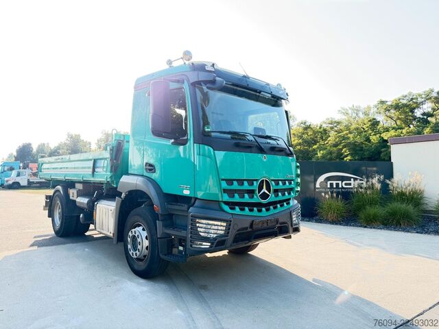 Driezijdige kipper MERCEDES-BENZ Arocs 1836 4x2 MEILLER Kipper AHK 35to