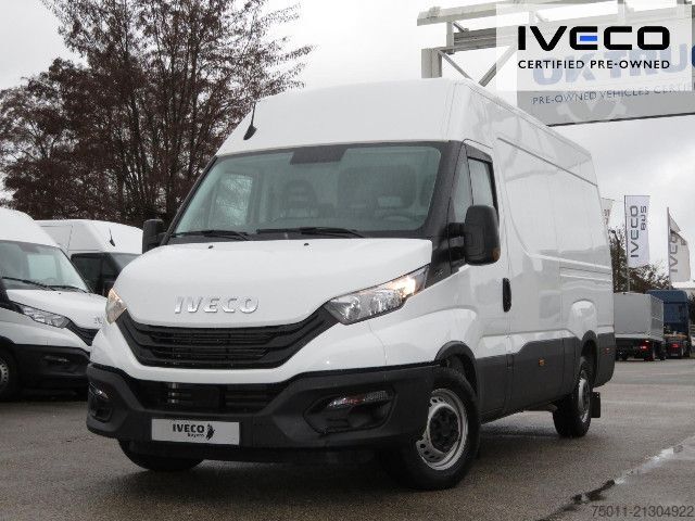 Højt tag varevogn IVECO Daily 35S16V Klima, PDC, Radstand 3520mm