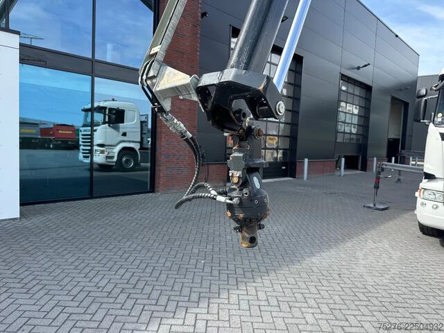 Camión grúa Scania R490 8x4 Tridem Fassi F660 + Fly Jib Euro 6