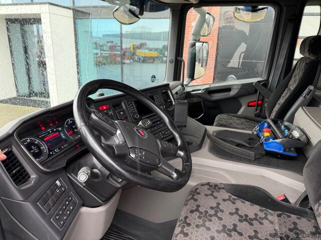 Kranbil Scania P370 XT 6x2 HMF 3220-K6+Fly jib FJ600-K3 Euro 6D