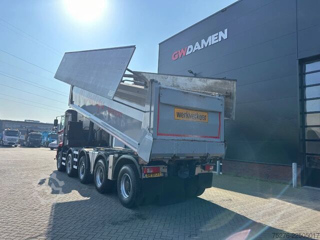Skraldevogn Ginaf X6 5250 CSE 10x4 Hyva kipper 28 m3 Euro 6