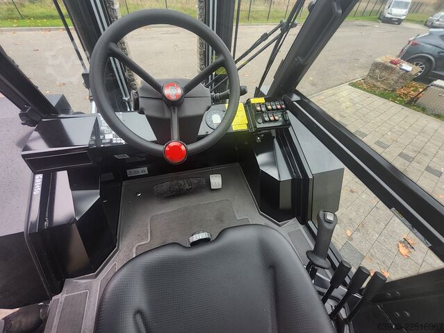 Chariot élévateur tout-terrain Manitou M 70-2