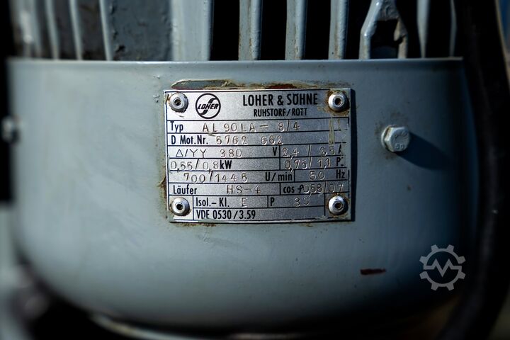 Upright drilling machine ALZMETALL 