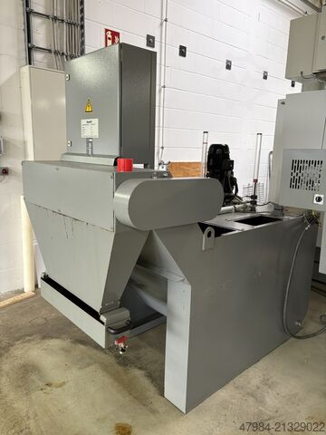 Universal machining center DECKEL MAHO DMU 70 VL