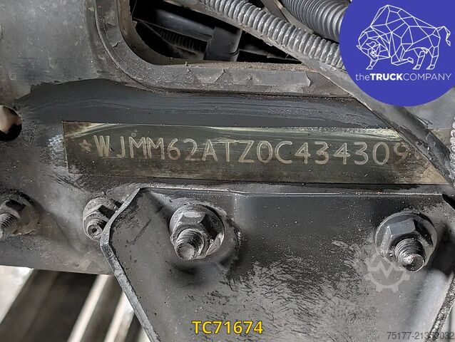 Estándar-SZM Iveco S-Way 460