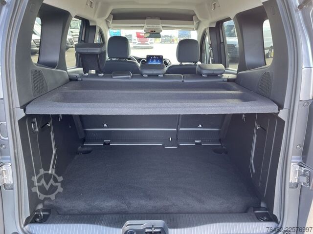 Minibus MERCEDES-BENZ T 180 d PROGRESSIVE/MBUX/NAVI/AHK/KEYLESS-GO/KAM