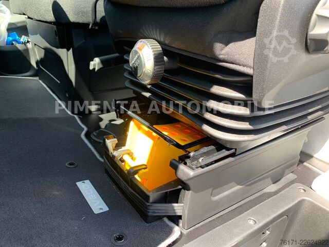 Furgão fechado IVECO Daily 70C18A8P MY26 FILZ KOFFER AUT LBW LUFTFED