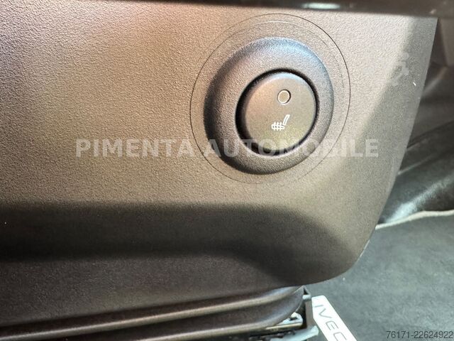 Furgão fechado IVECO Daily 70C18A8P MY26 FILZ KOFFER AUT LBW LUFTFED