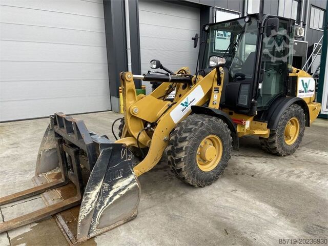 Chargeur CAT 906M (7164)