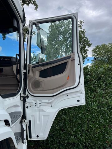 Standaard-SZM DAF XG 480 FT EURO 6