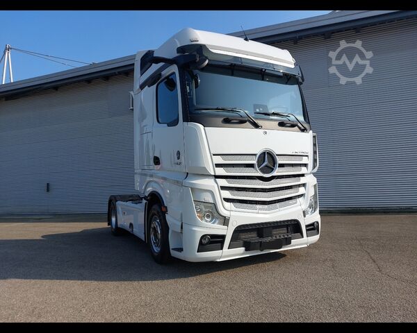 Standaard trekker MERCEDES-BENZ Actros L 18 4x2 - Actros L 1852 LS 4x2