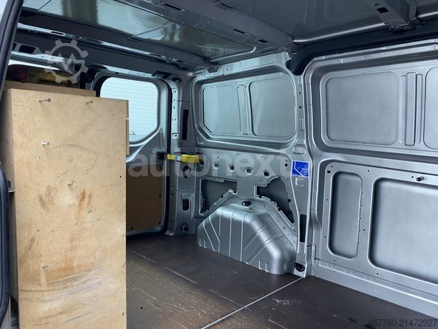 Furgon FORD Transit Custom *Glastransporter* (3227B)