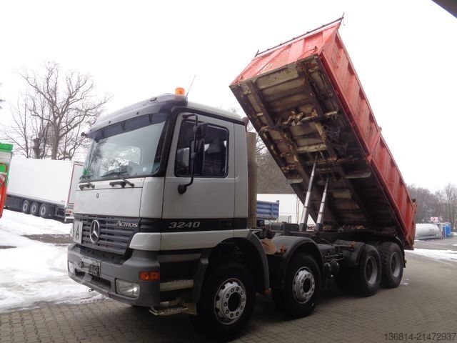 Basculantă MERCEDES-BENZ Actros 3240 8x4 Blatt Meiller 3-S-Kipper