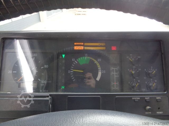 Basculantă MERCEDES-BENZ Actros 3240 8x4 Blatt Meiller 3-S-Kipper