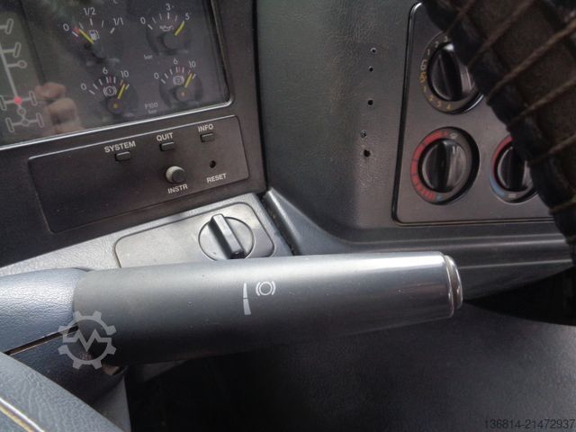 Basculantă MERCEDES-BENZ Actros 3240 8x4 Blatt Meiller 3-S-Kipper