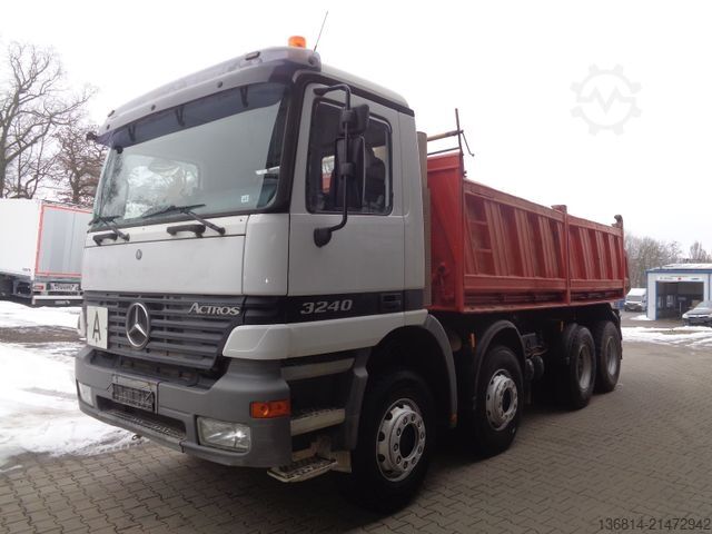 Autocamion basculant tridirecțional MERCEDES-BENZ Actros 3240 8x4 Blatt Meiller 3-S-Kipper
