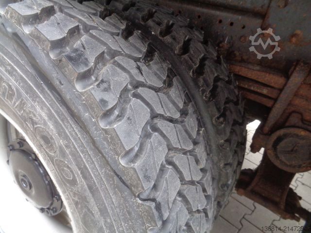 Autocamion basculant tridirecțional MERCEDES-BENZ Actros 3240 8x4 Blatt Meiller 3-S-Kipper