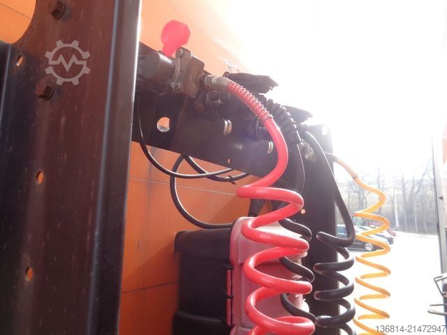 Semiremorcă deschisă cu prelată KÖGEL SN24 MEGA 435/50 R19,5 SAF