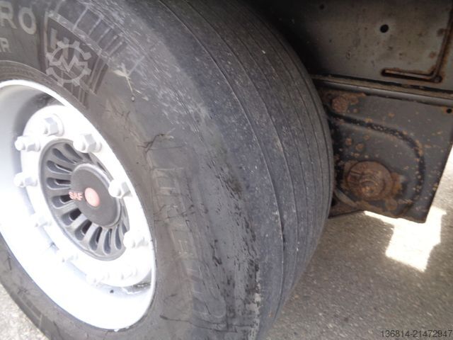 Semiremorcă deschisă cu prelată KÖGEL SN24 MEGA 435/50 R19,5 SAF