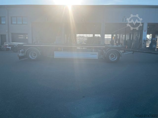 Roll off trailer WIELTON PS-2P  Abrollcontainer-Anhänger 3 Stück