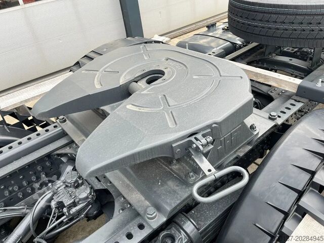 Standard-SZM Mercedes-Benz Actros 3340 S 6x4 Tractor Head